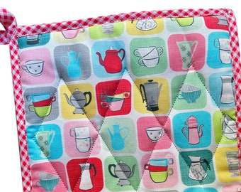 Potholder Coffee Time Pyrex Vintage cups and starburst carafes Collection Kitchen theme diamond harlequin quilting and red gingham trim