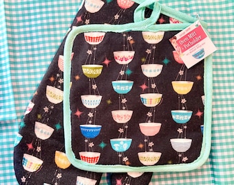 Apron Mitt Potholder new vintage Pyrex bowls pattern