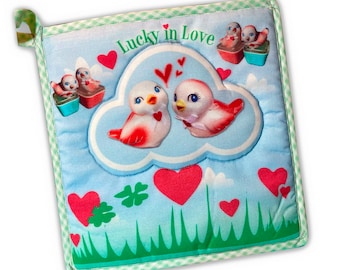 Potholder Pyrex Lucky in Love  theme kitschy lovebirds models who posed patiently mint gingham trim