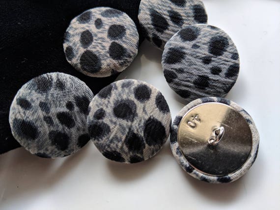gray buttons sewing