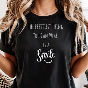 Maglietta con vibrazioni positive, maglietta con sorriso, maglietta per insegnanti, maglietta edificante