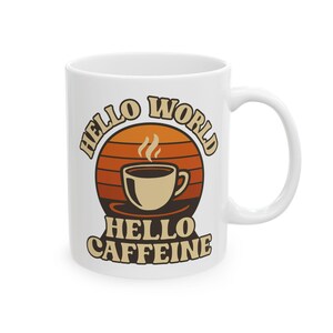 Può includere: Un cartello in legno rustico con la scritta "Welcome to our home" in lettere bianche. Il cartello presenta una finitura invecchiata e un design semplice e invitante, ideale per l'arredamento dell'ingresso.