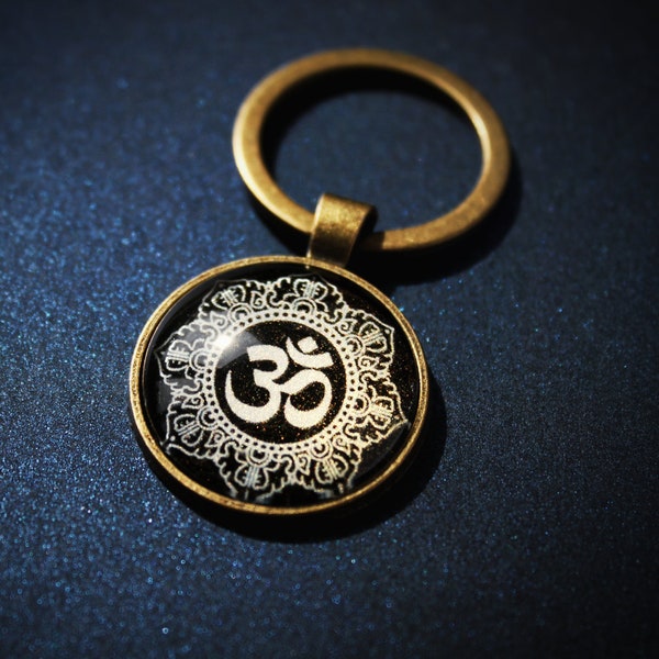 Om Keychain | Spiritual Jewelry | Om Key Ring | Hindu Jewelry | Spiritual Keychain | Personalized Gift
