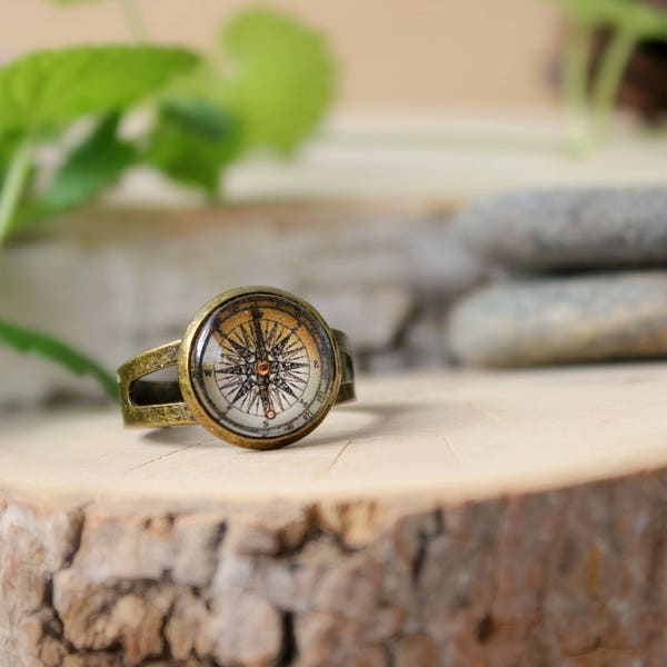 Vintage Compass Ring | Compass Jewelry | Adjustable Retro Ring | Antique bronze | Personalized Jewelry