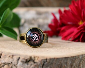 Black And Red Om Ring in Antique Bronze | Hinduism Ring | Spiritual Jewelry | Adjustable Ring | Customized Jewelry