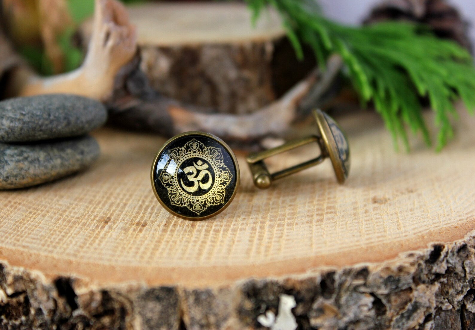 OM CUFFLINK main image 0