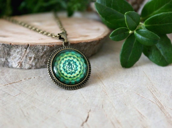 Green Anahata Chakra Pendant | Hindu Jewelry | Antique Bronze Pendant | Yoga Pendant | Handmade Jewelry | Spiritual | Customized Jewelry |