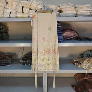 Beige Lotus Embroidered Hanfu, Traditional Chinese Hanfu Skirt, Women&#39;s Horse-Faced Skirt, Engagement Skirt, Gift for Her