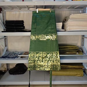 Dark Green Horse-Faced Skirt, Gorgeous Woven Gold Women&#39;s Hanfu Skirt, Traditional Chinese Hanfu, Elegant Horse-Faced Skirt, Gift for Her