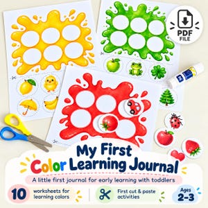 Può includere: Un set di attività My First Color Learning Journal composto da tre fogli stampabili con disegni di schizzi di vernice gialla, verde e rossa, ritagli circolari e illustrazioni di frutta, animali e oggetti, oltre a forbici e una colla stick.