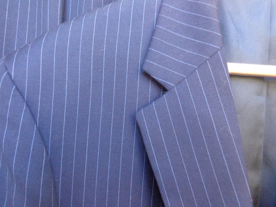 Jones New York 1980's Men's Pin Stripe Suit - image 7