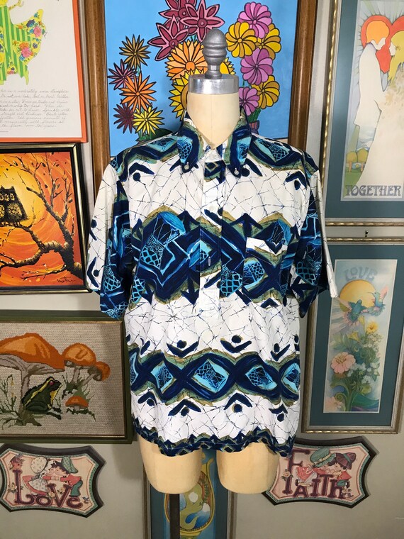 The 350 Collection 1960's Blue Hawaiian Print Pul… - image 2