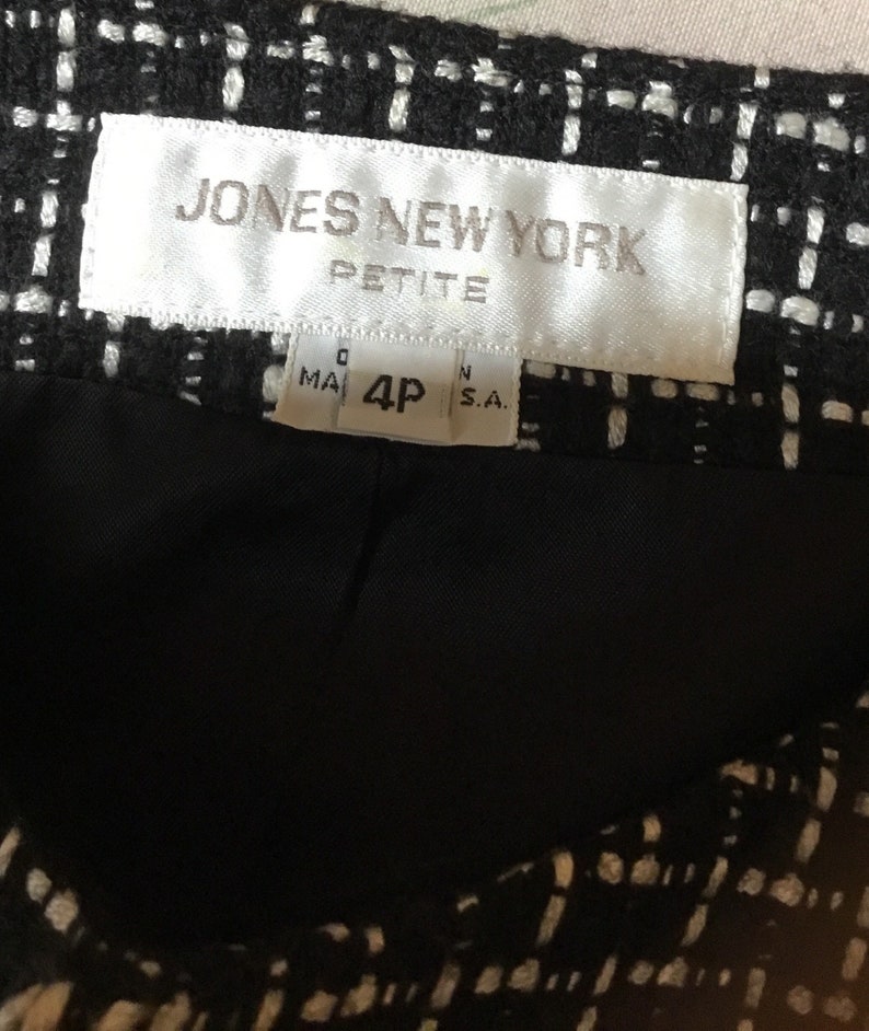 Jones of New York 1980's Short Jacket image 5