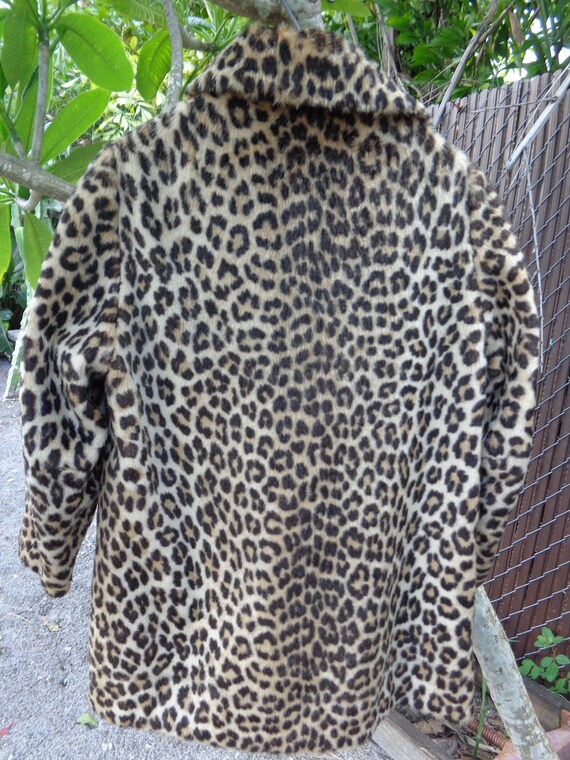 Jepper's 1960's Faux Leopard Fur Knee Length Coat - image 4