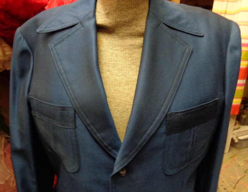 available Medium-VINTAGE 1970/'s Men/'s Blue Leisure Jacket by Holiday Fashions FREE SHIPPING