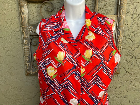 Kmart 1970’s Vintage Red Print Polyester Sleevele… - image 1