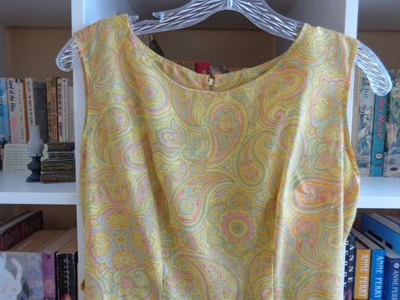 1960's Dress Paisley Print Pleated