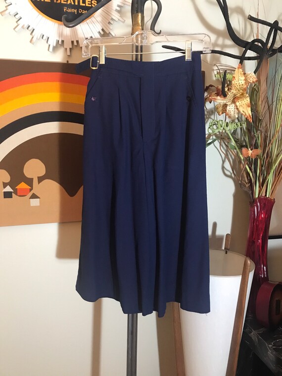 Sir for Her 1970’s Women’s Navy Belted Gauchos - image 2