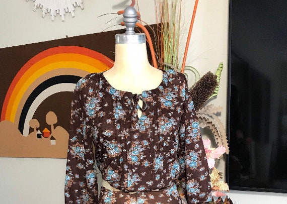 1970's Brown with Blue Flowers Blousey Polyester … - image 1