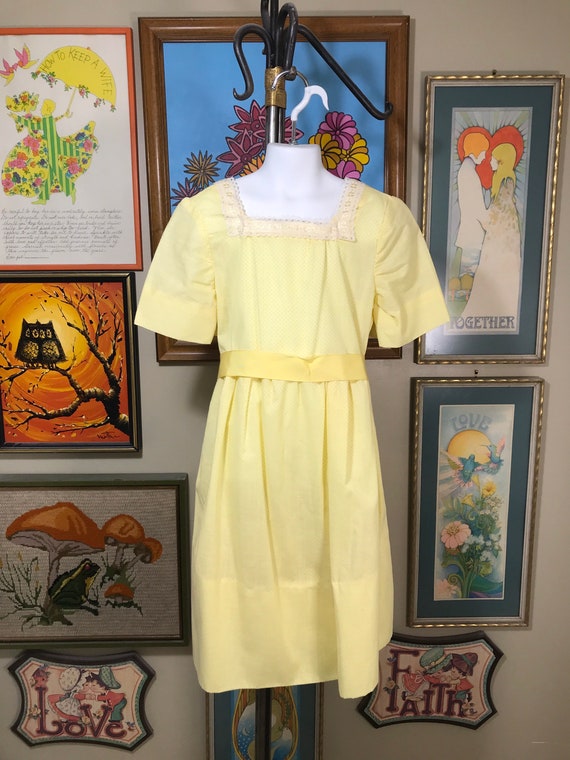 1970’s Children’s Handmade Yellow Dotted Swiss Be… - image 2