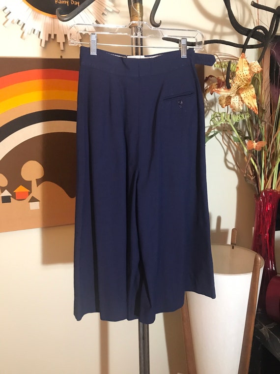 Sir for Her 1970’s Women’s Navy Belted Gauchos - image 3