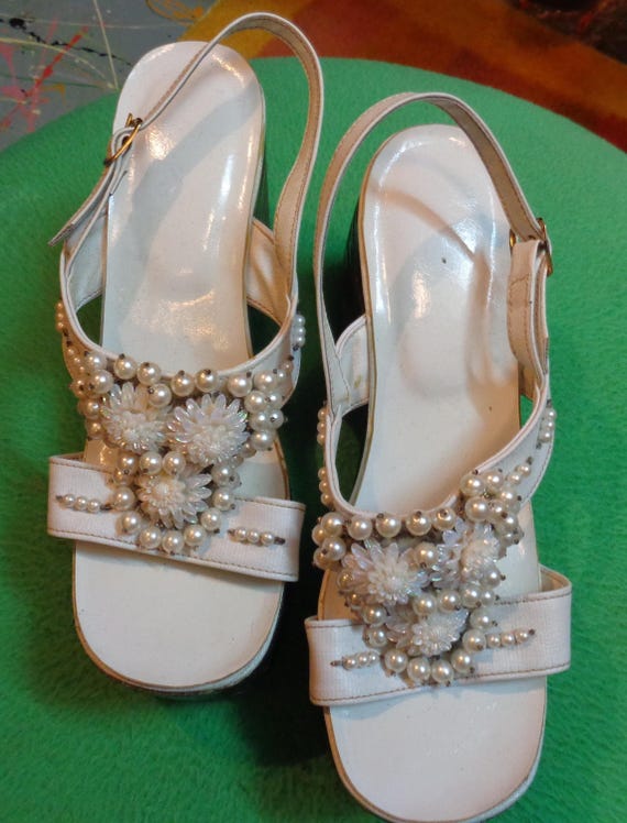 1970s Platform Shoes!Amazing like new VINTAGE Ladi