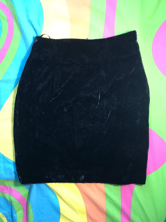 Z Cavaricci 1980s Black Velvet Mini Skirt - image 2