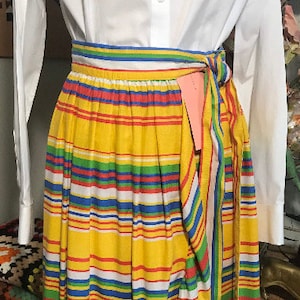Horizontal striped skirt yellow 2025