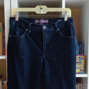 Gloria Vanderbilt 1980&#39;s Ladies Indigo Denim Jeans (Petite)
