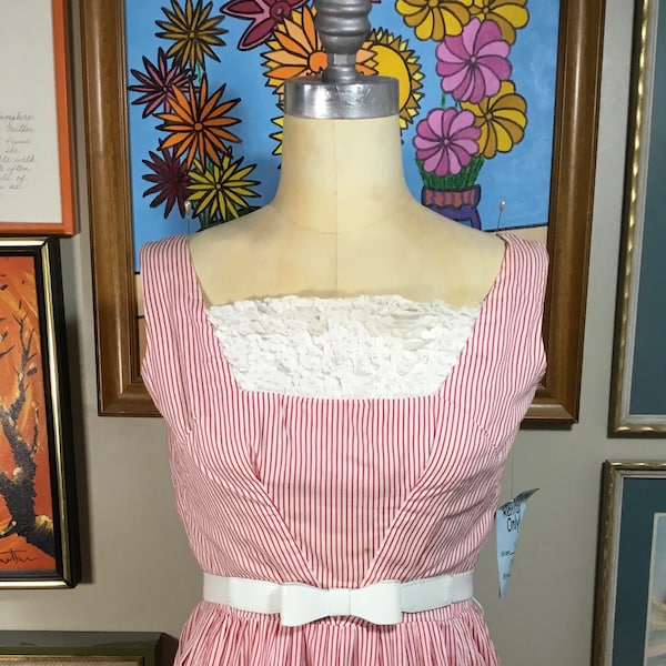 1950’s-60’s Vintage Candy Cane & Lace Sleeveless Dress-small