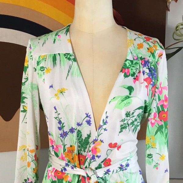 Sandcastle 1970's Ladies Short Nylon Robe