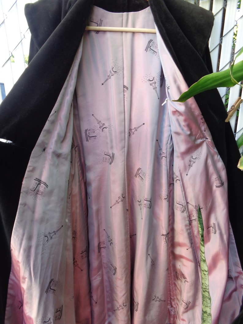 1940s Vintage Black Cotton Velvet Coat Satiny Acetate Lining Pleated Back image 8