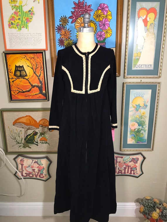 Gilead 1970's Ladies Full Length Lounging Robe - image 2