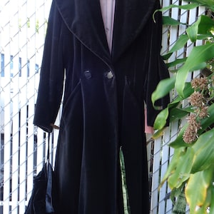 1940s Vintage Black Cotton Velvet Coat Satiny Acetate Lining Pleated Back image 7