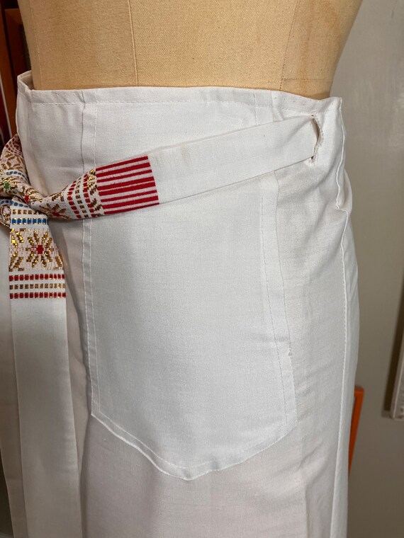 1970's White Wrap Around Cotton Skirt - image 5