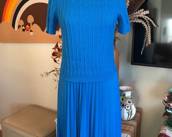 R & K 1970s Vintage Royal Blue 2-pc Skirt Set