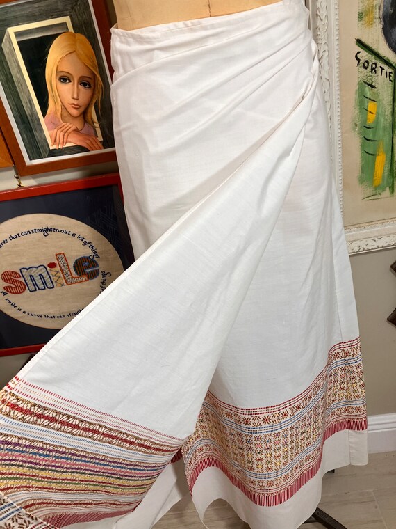 1970's White Wrap Around Cotton Skirt - image 4