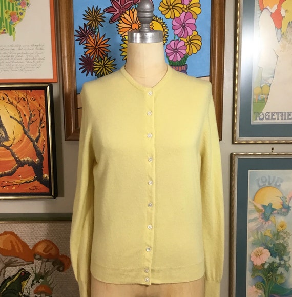 Jaeger 1950’s Ladies Yellow Cashmere Sweater - image 2