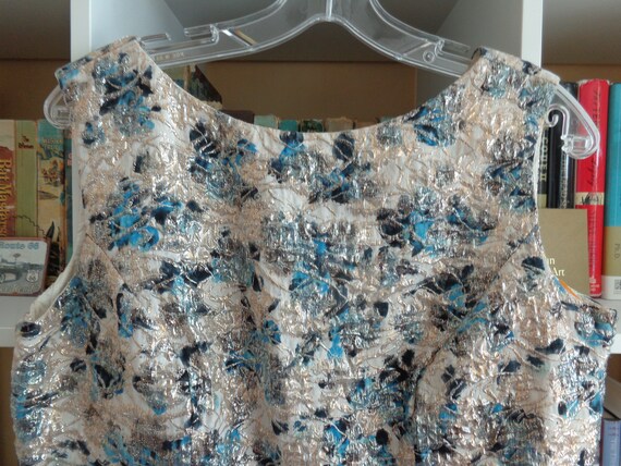 1960's Brocade Top Ladies Light Blue & Gold Floral