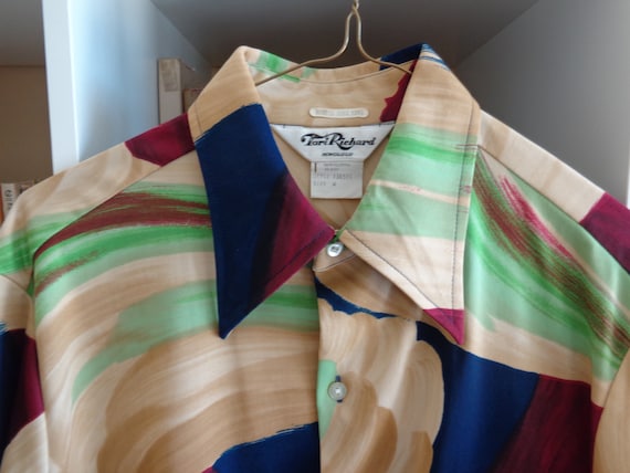 Tori Richard Honolulu 1970's Hawaiian Print Shirt
