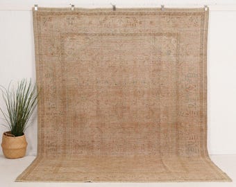 Tappeto vintage in lana 8x10, annodato a mano / Beige antico Oushak neutro 1920, soggiorno, camera da letto, arredamento rustico, 7'7" x 10'0"