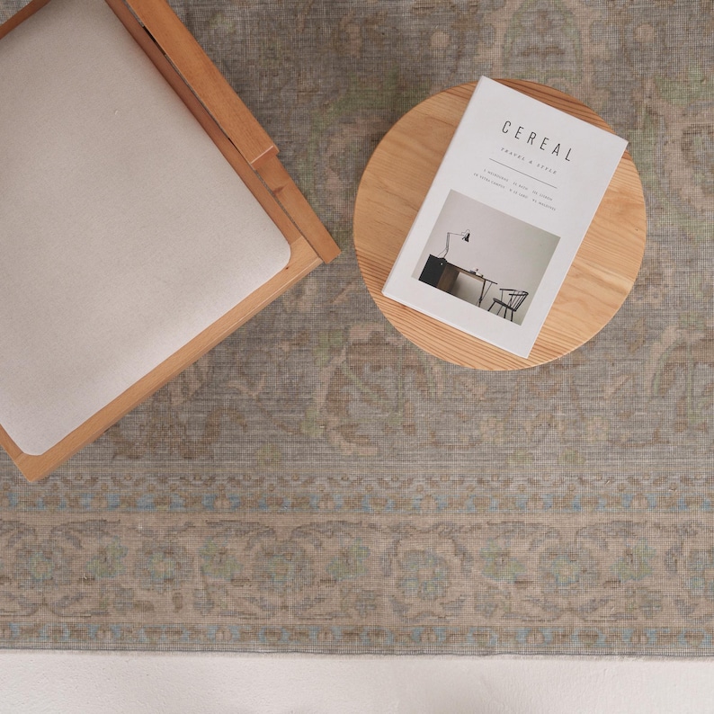 Alfombra turca azul de 8 x 10, alfombra neutra de lana para sala de estar, alfombra oriental, alfombra Oushak, alfombra grande para decoración rústica, 7'11 x 9'11 imagen 9