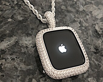 apple watch series 4 necklace