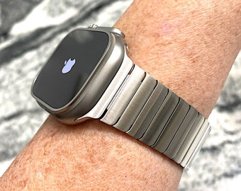 Cinturino in titanio per Apple Watch in lega di titanio con look