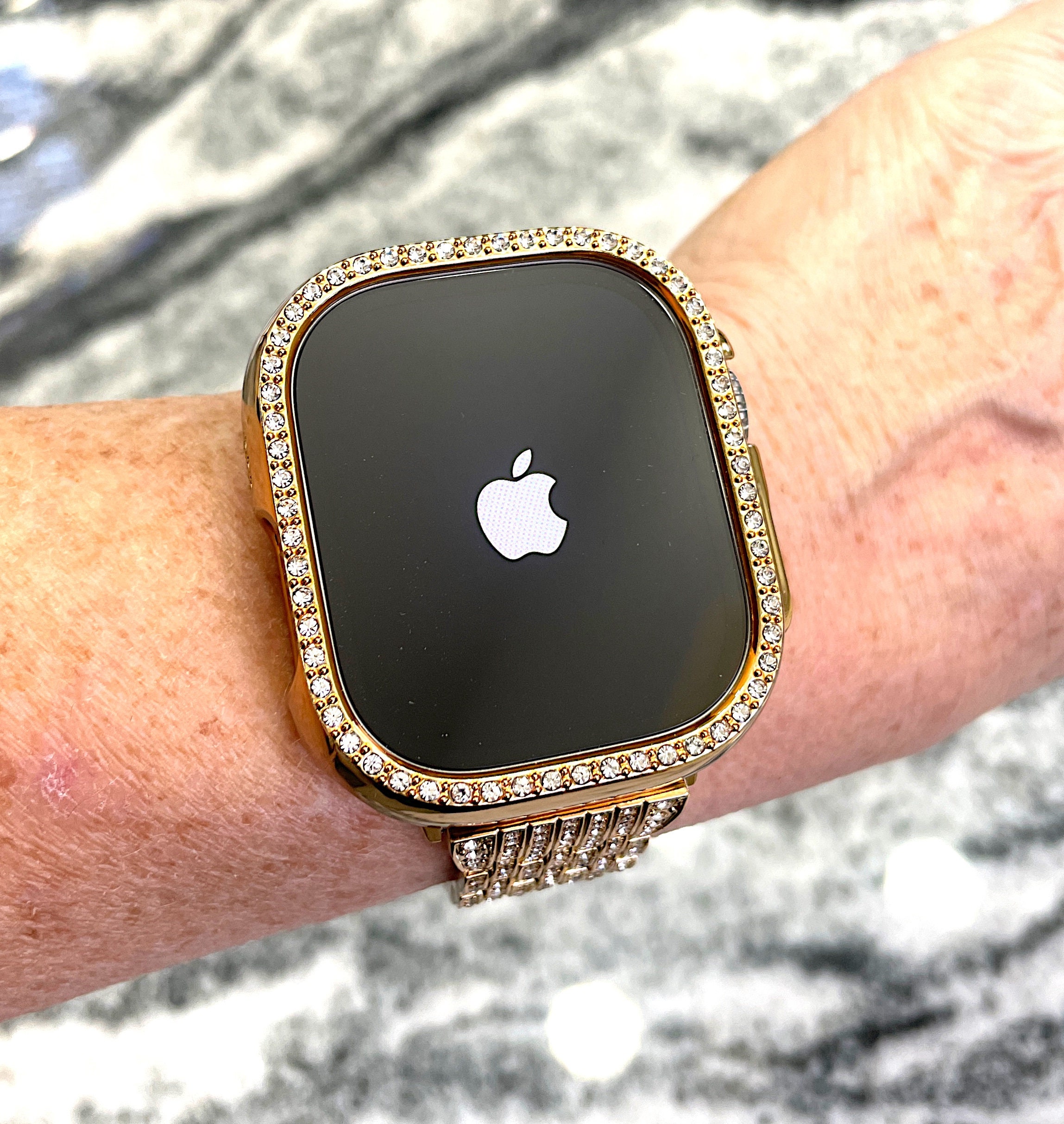49 mm ウルトラ Apple Watch ウルトラ バンドおよびまたは
