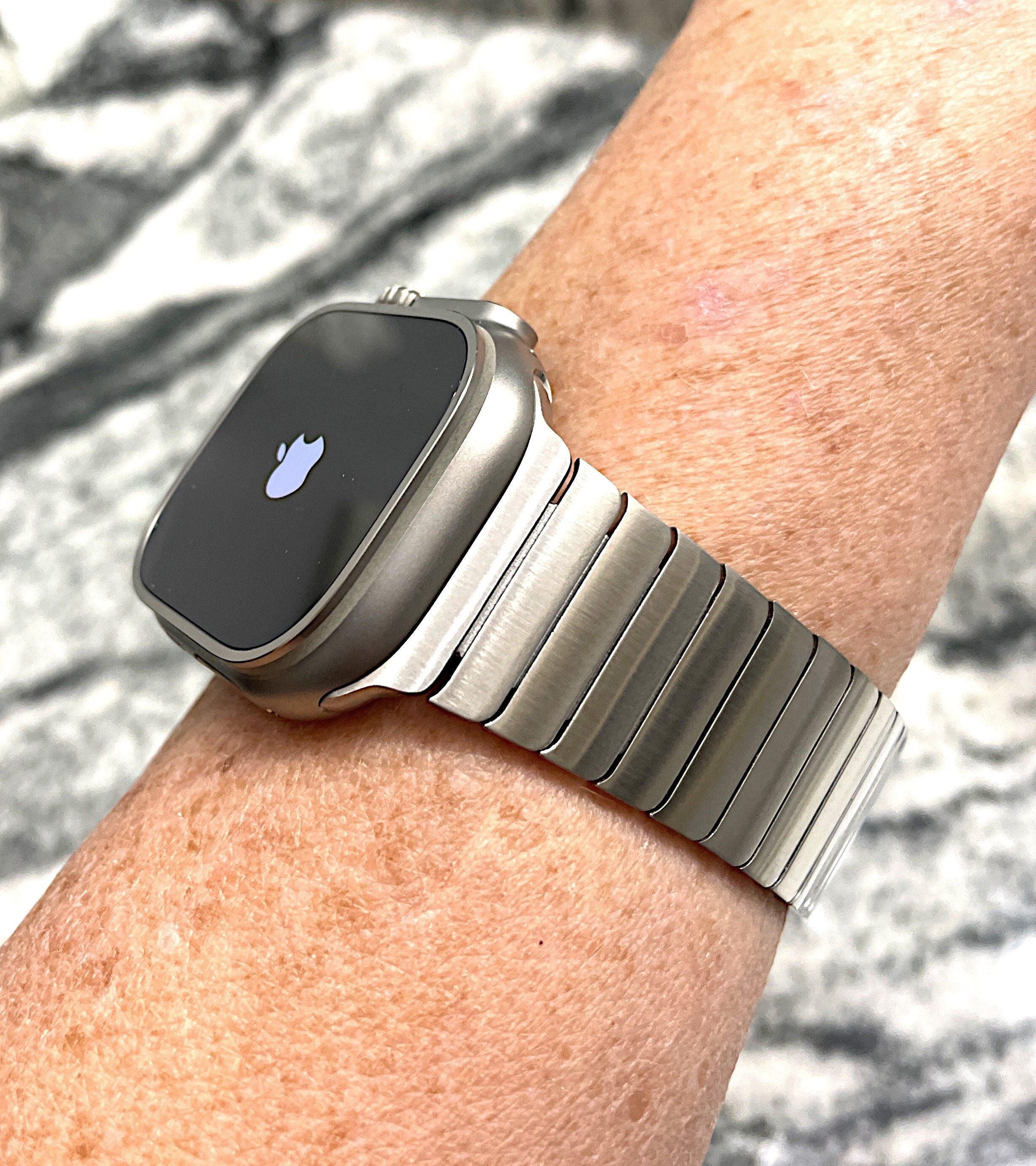 OEMルックの49mmウルトラチタンApple Watchバンド。チタン合金49 OEMルックの49mmウルトラチタンApple Watchバンド。チタン合金49