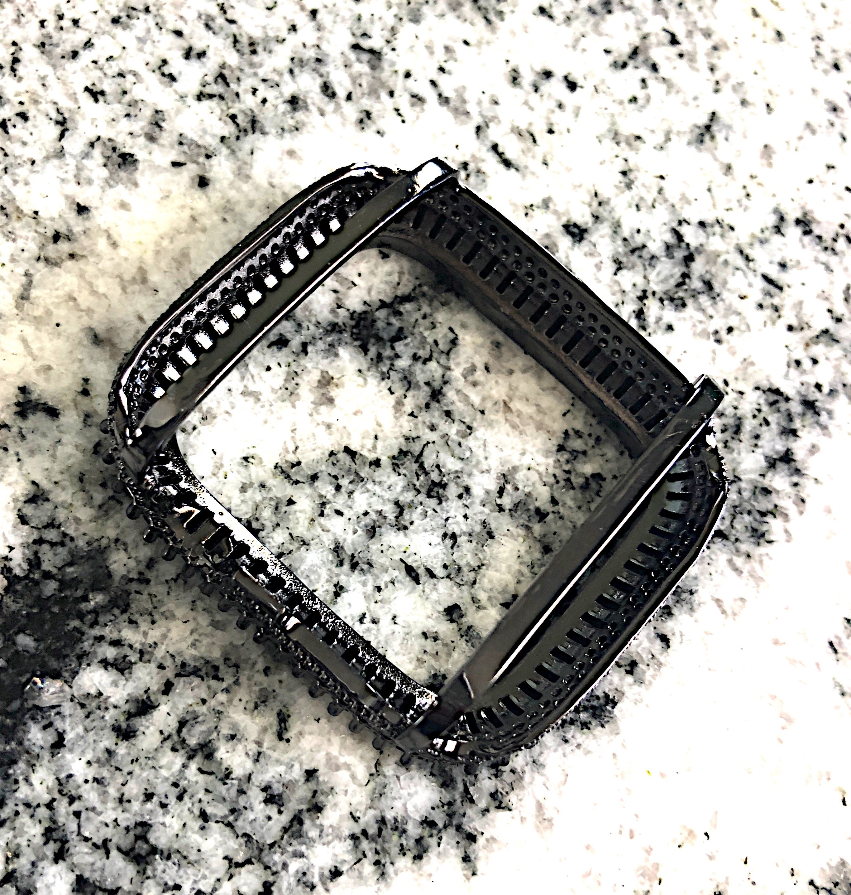 Luxury Black Baguette Bezel Lab Diamond Apple Watch Case  display picture 3