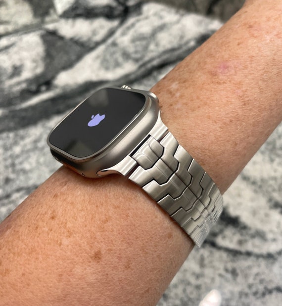 Titanium Link Bracelet Band for Apple Watch (Ultra)