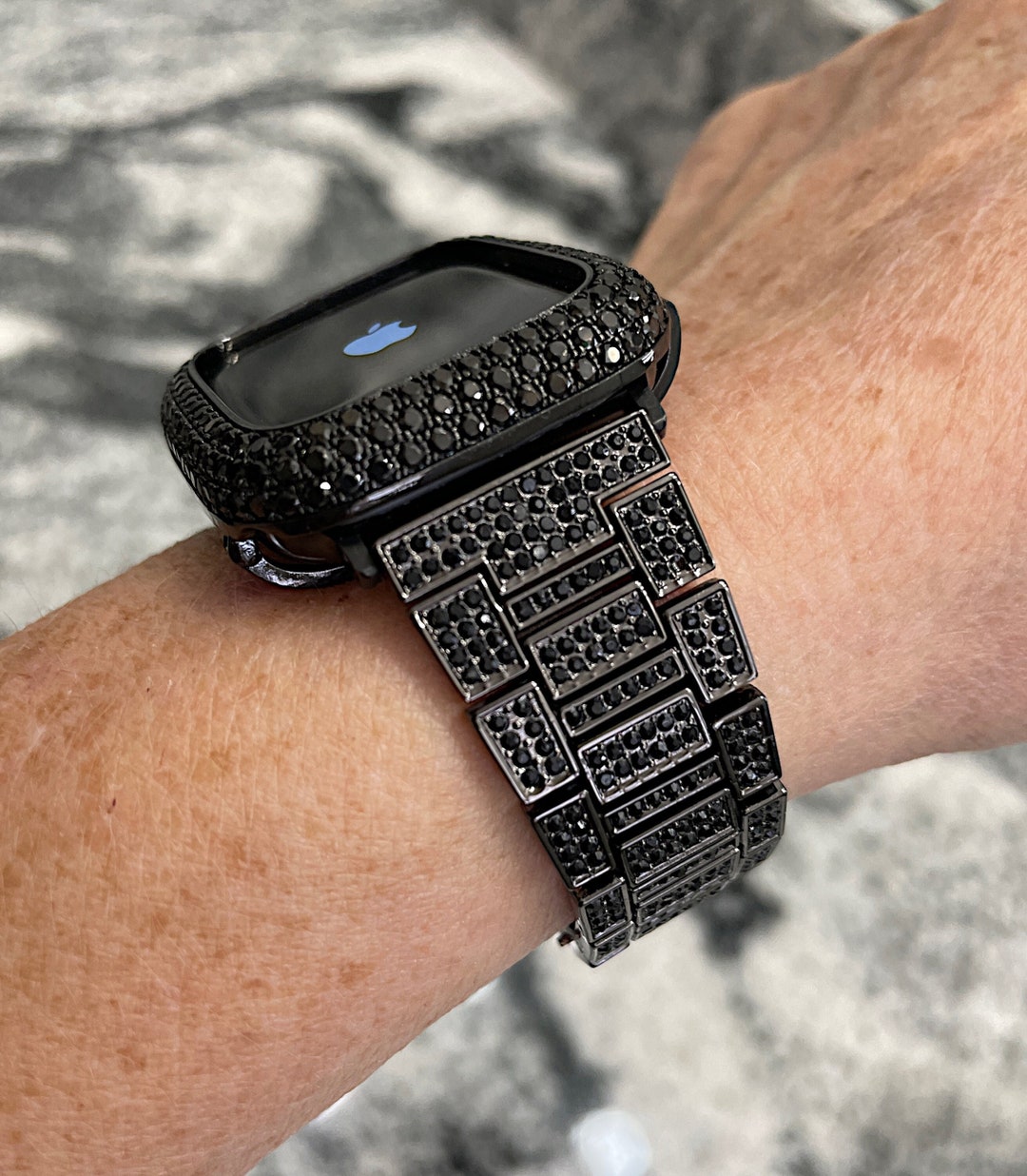 Gold apple watch series 4 black band outlet