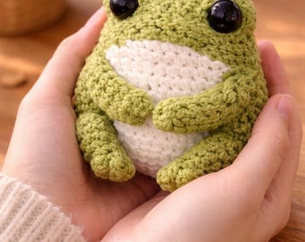 Crochet Frog Plush, Amigurumi Frog Toy, Cute Handmade Frog Doll, Soft Plush Gift for Her, Kawaii Frog Decor